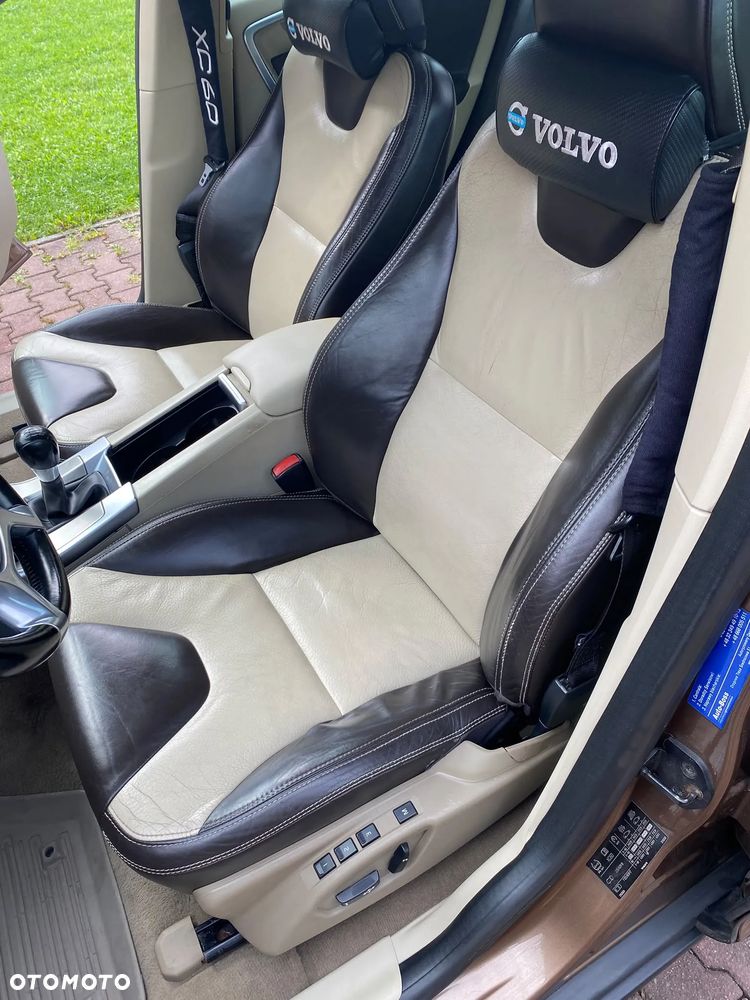 Volvo XC 60 2.4D - 14