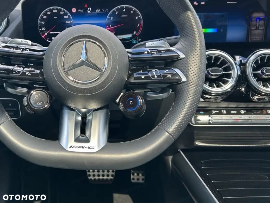 Mercedes-Benz GLA AMG 35 mHEV 4-Matic 8G-DCT - 6