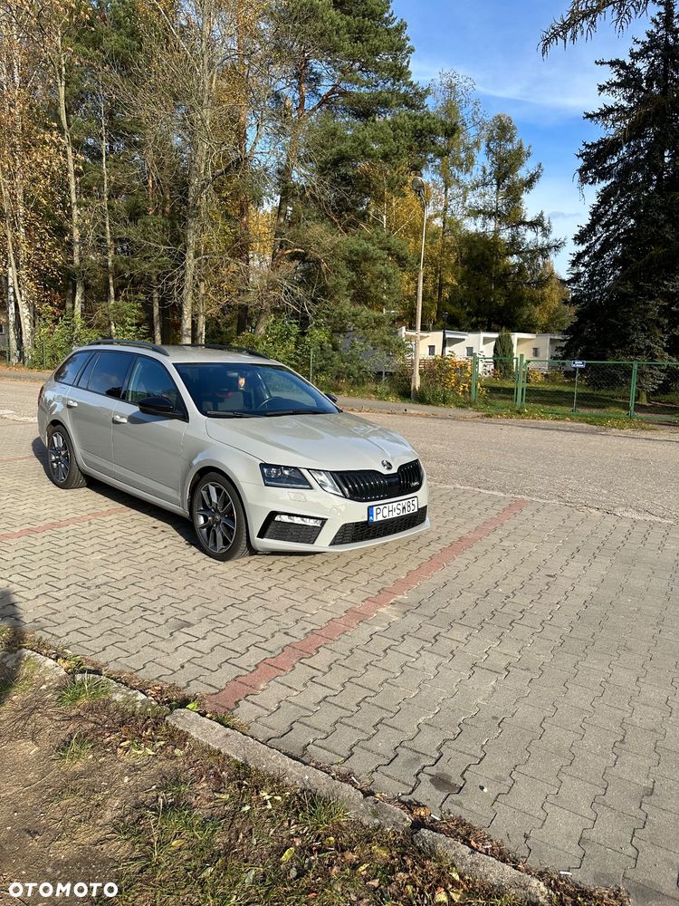 Skoda Octavia 2.0 TDI DSG RS - 3
