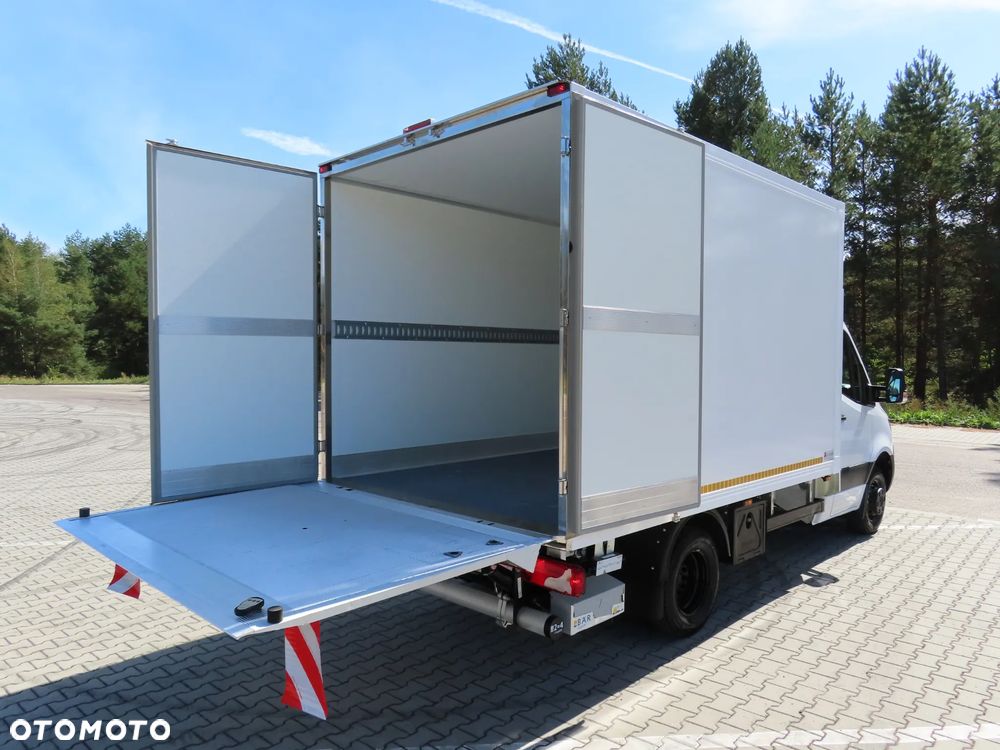 Mercedes-Benz Sprinter 519 CDI 190 KM Chłodnia Winda Załadowcza BÄR 750 Kg Agregat Zasilany Na Postoju 230 V Izoterma ACORD 3500 mm Dł. 6 Euro Palet Rozstaw Osi L2- 3665 mm, DMC 3500 Kg Tylne Koła Bliźniacze WZMACNIANY Stan Wizualny I Techniczny NOWY Tak Jak Z Taśmy Produkcyjnej Gotowy Dostępny OKAZJA POLECAM - 27