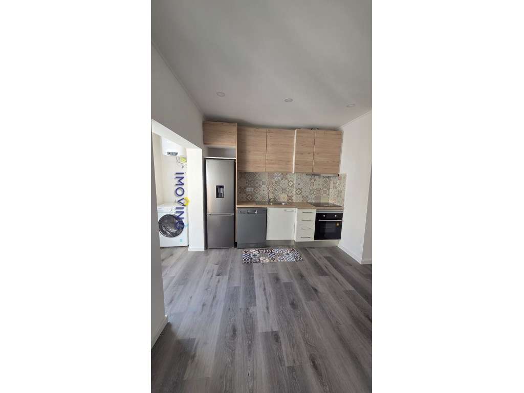 Apartamento T2 totalmente remodelado na Baixa da Banheira - Grande imagem: 4/21