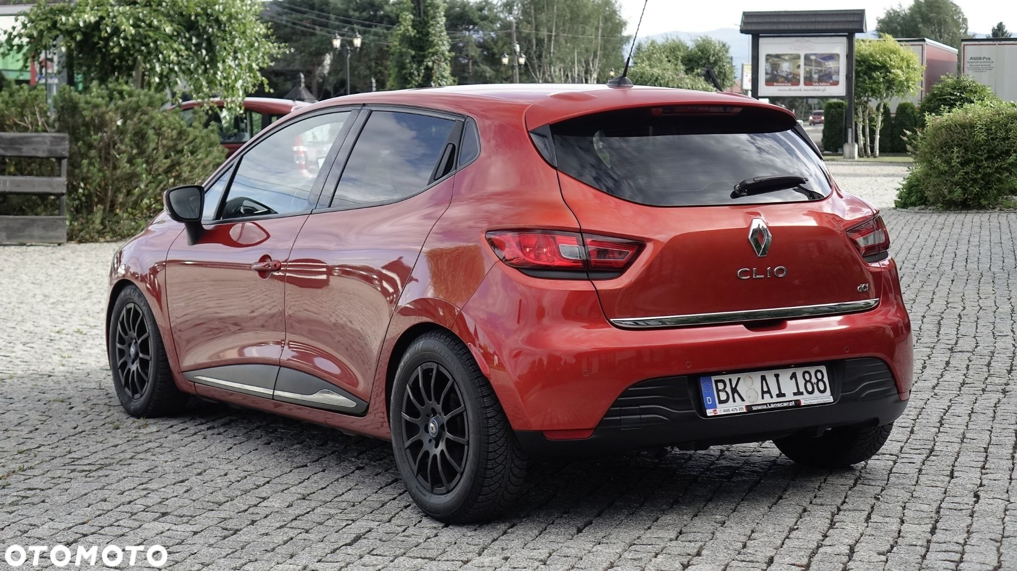 Renault Clio - 12
