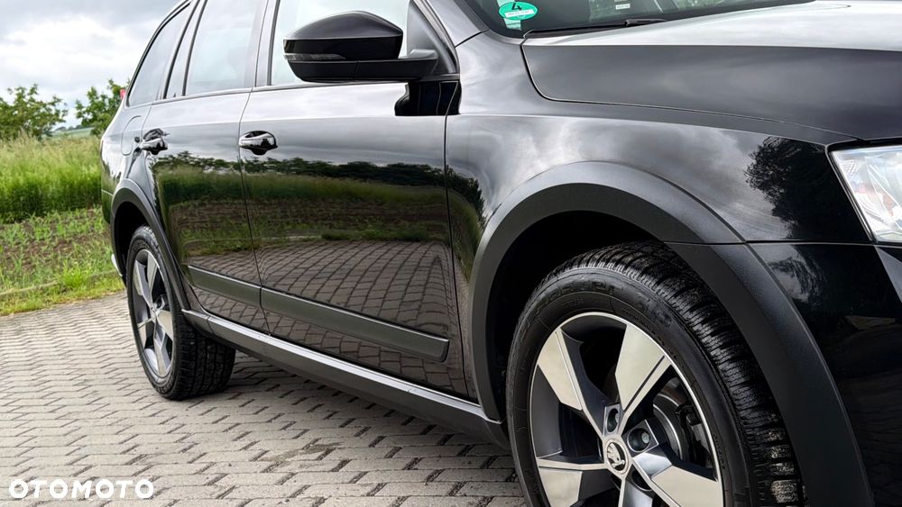 Skoda Octavia 2.0 TDI 4x4 DSG Scout - 29
