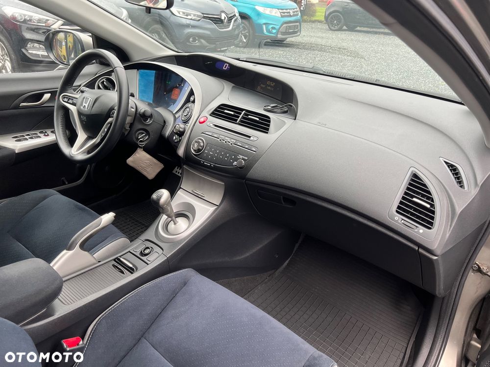 Honda Civic 1.8 Comfort - 12