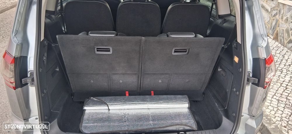 Ford S-Max 2.2 TDCi Titanium 7L - 11