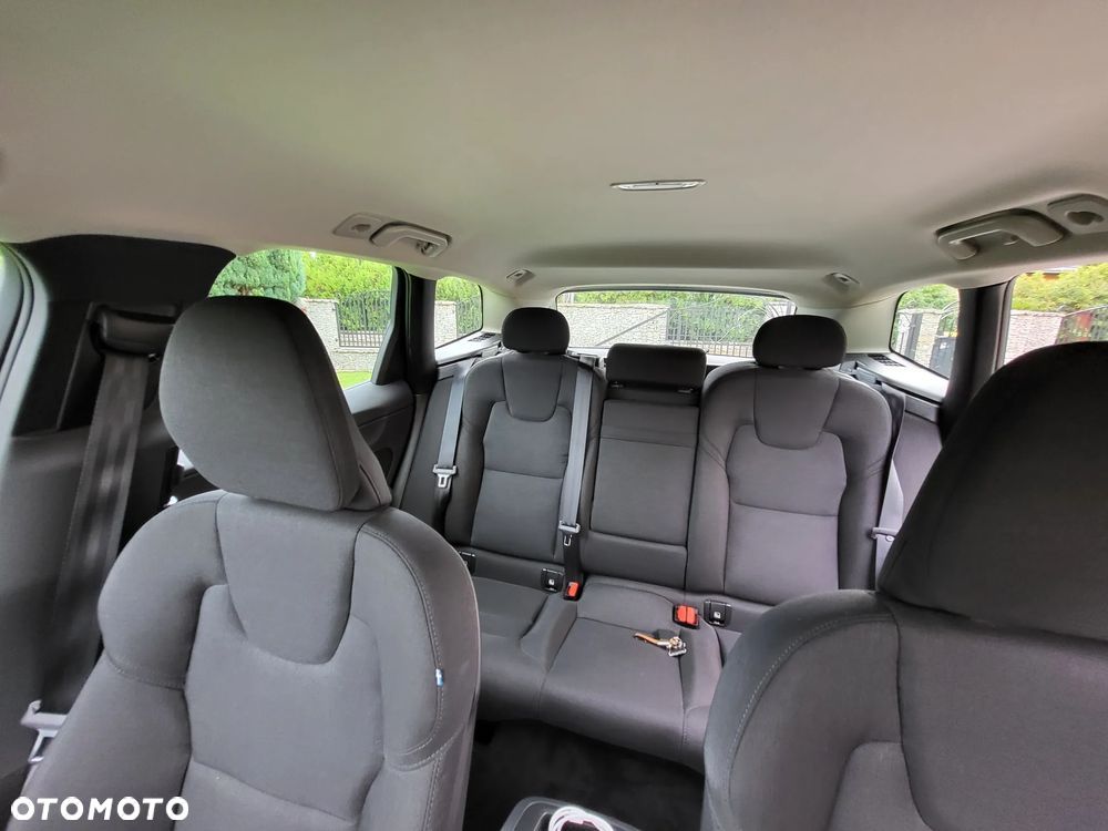 Volvo XC 60 T4 Momentum - 15