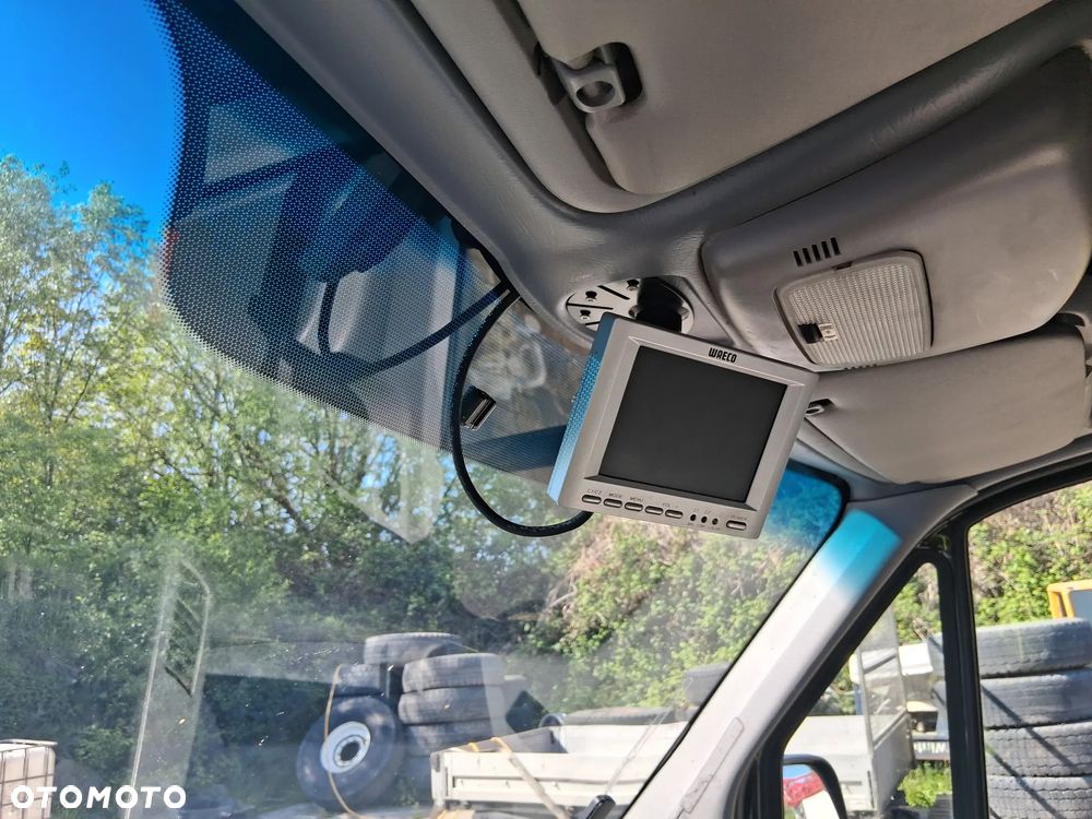 Mercedes-Benz Sprinter - 21