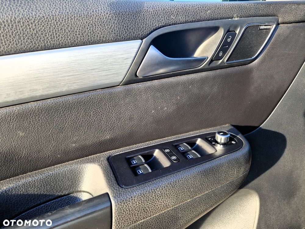 Volkswagen Sharan 2.0 TDI DSG (BlueMotion Technology) Highline - 11