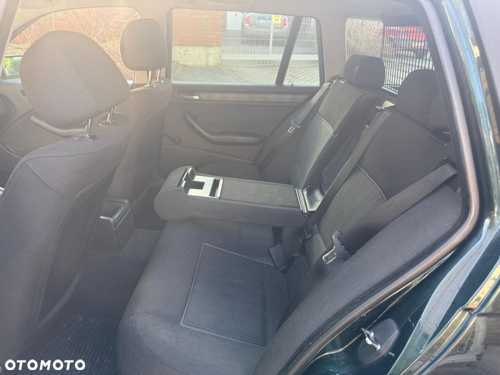 BMW Seria 3 - 18