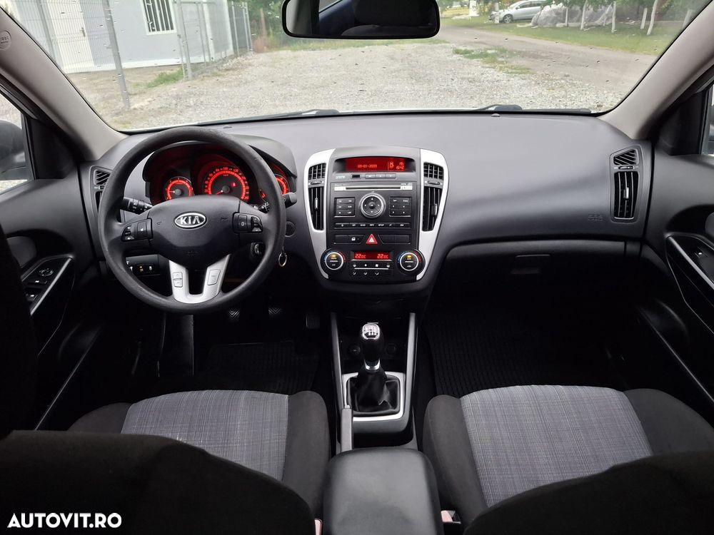 Kia Ceed 1.6 CRDi 90 Vision - 7