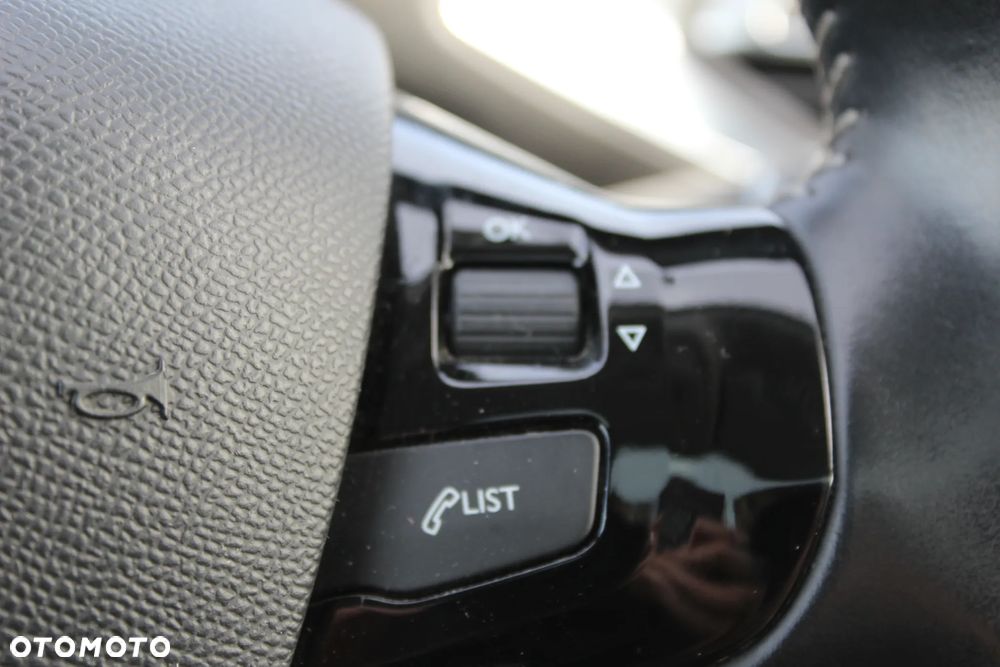 Peugeot 308 e-HDi FAP 115 Stop&Start Business Line Niveau 2 - 18