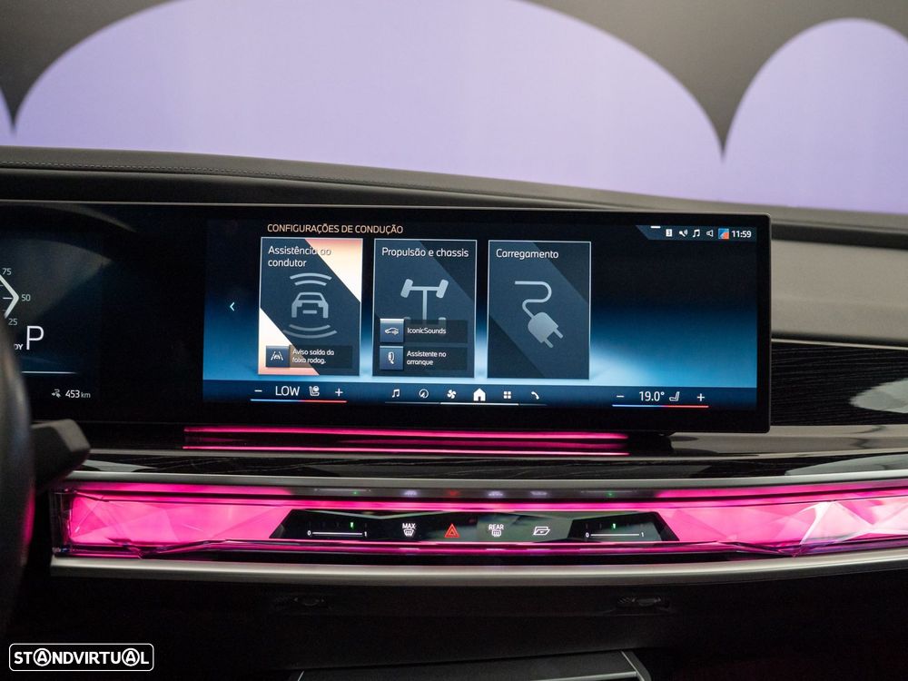 BMW i7 xDrive60 Pack Desportivo M - 41