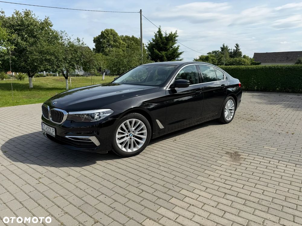 BMW Seria 5 520d xDrive Luxury Line - 2