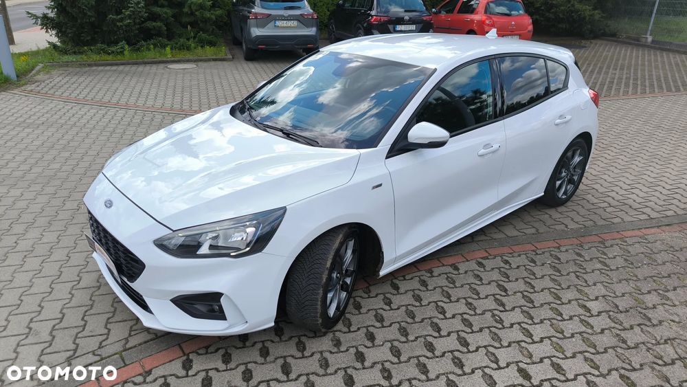 Ford Focus 1.5 EcoBlue Start-Stopp-System ST-LINE STYLE - 4