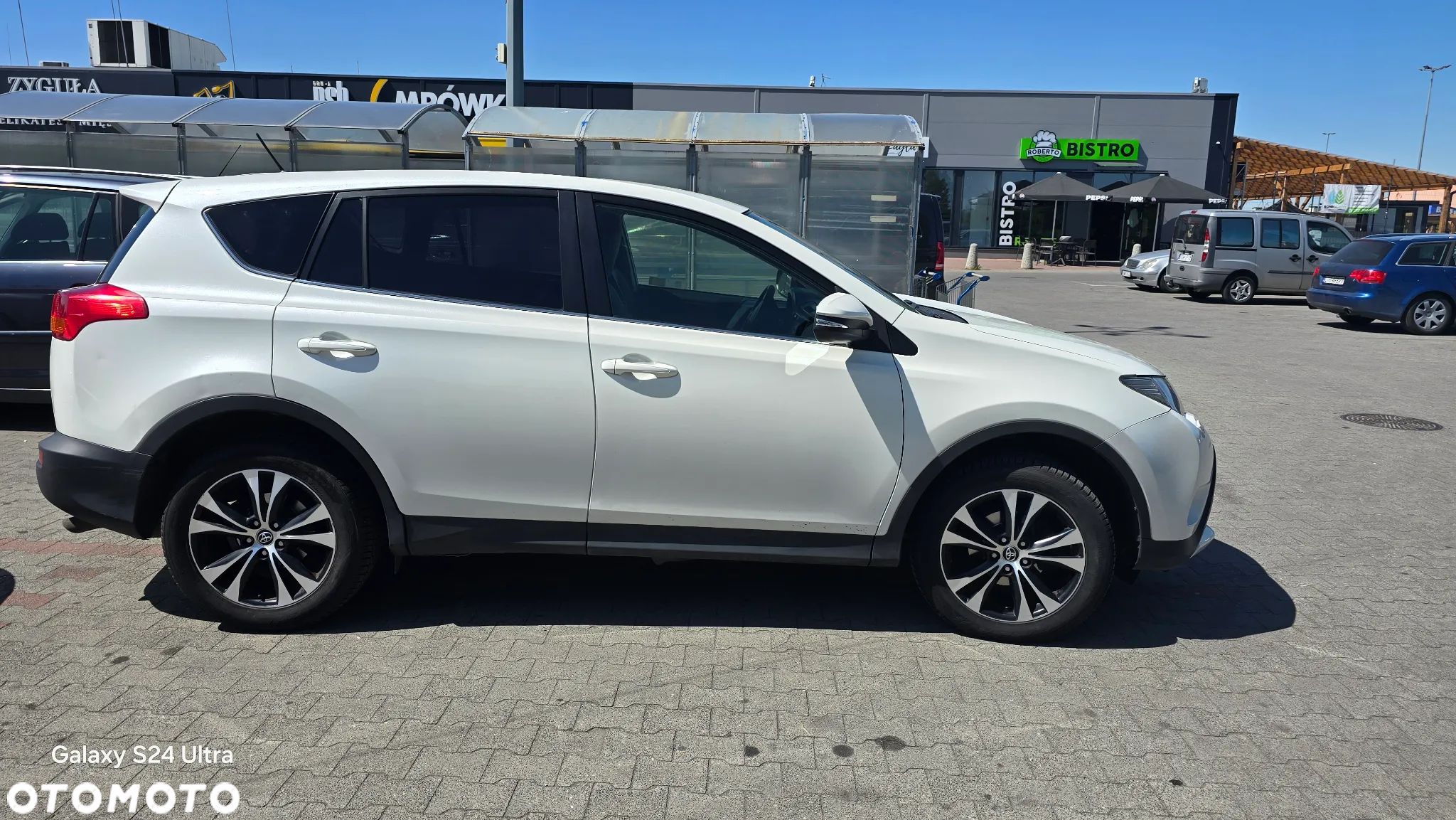 Toyota RAV4 - 1