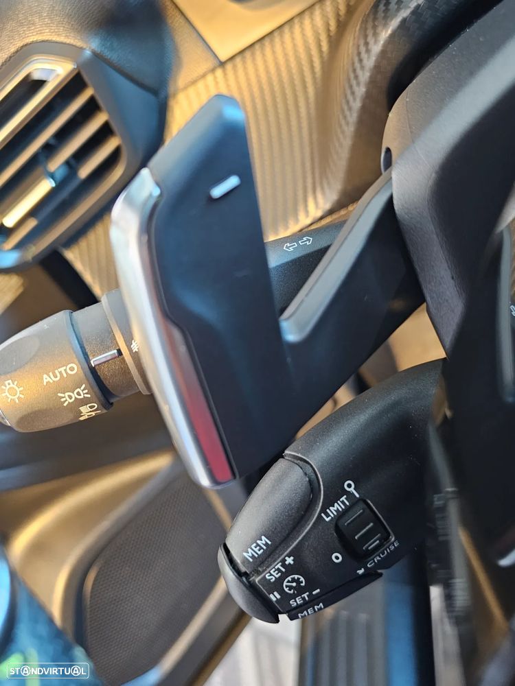 Peugeot 2008 1.5 BlueHDi GT Line EAT8 - 23