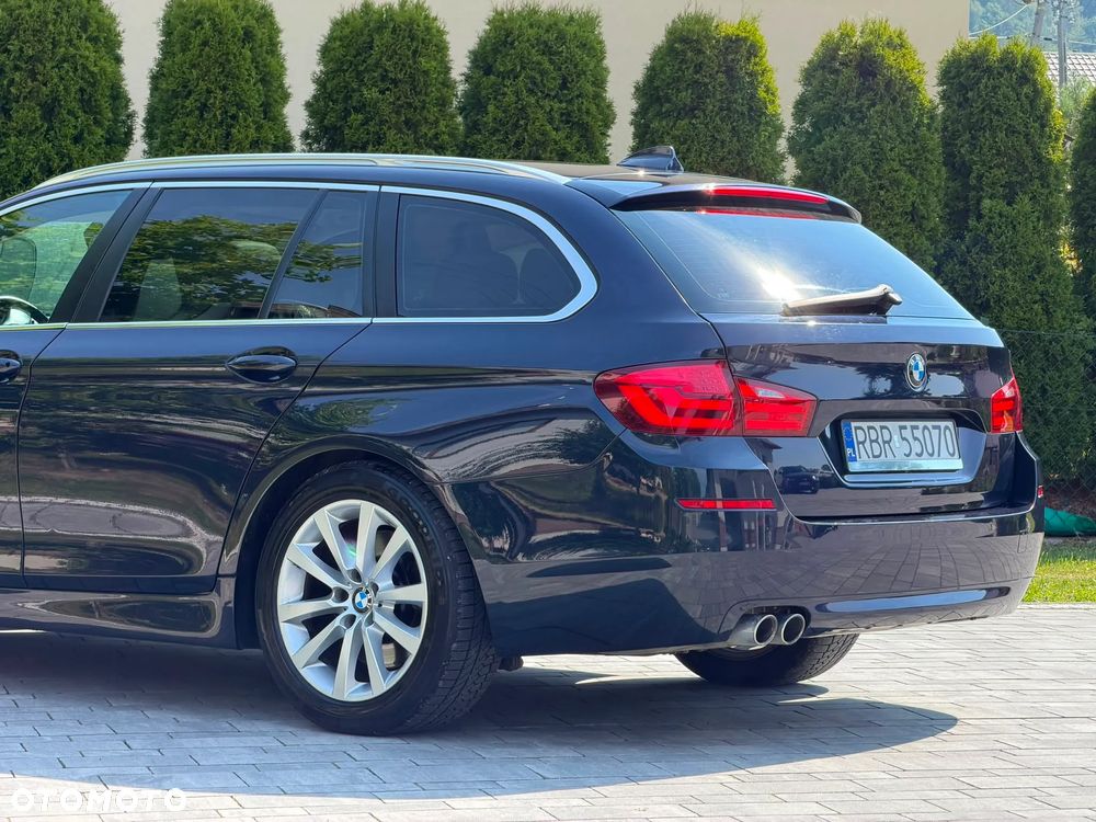 BMW Seria 5 530d xDrive - 14