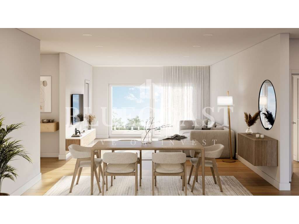 Apartamento de 4 Assoalhadas com Garagem no Centro da cidade - Grande imagem: 4/10