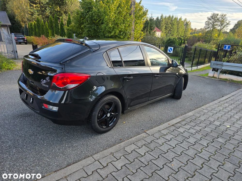Chevrolet Cruze - 16