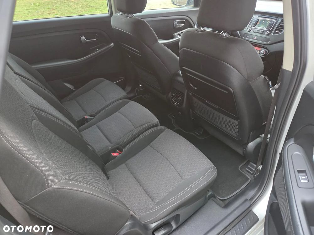 Kia Carens 1.6 GDI Dream Team Edition - 21