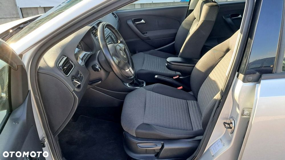 Volkswagen Polo 1.4 16V Comfortline - 6