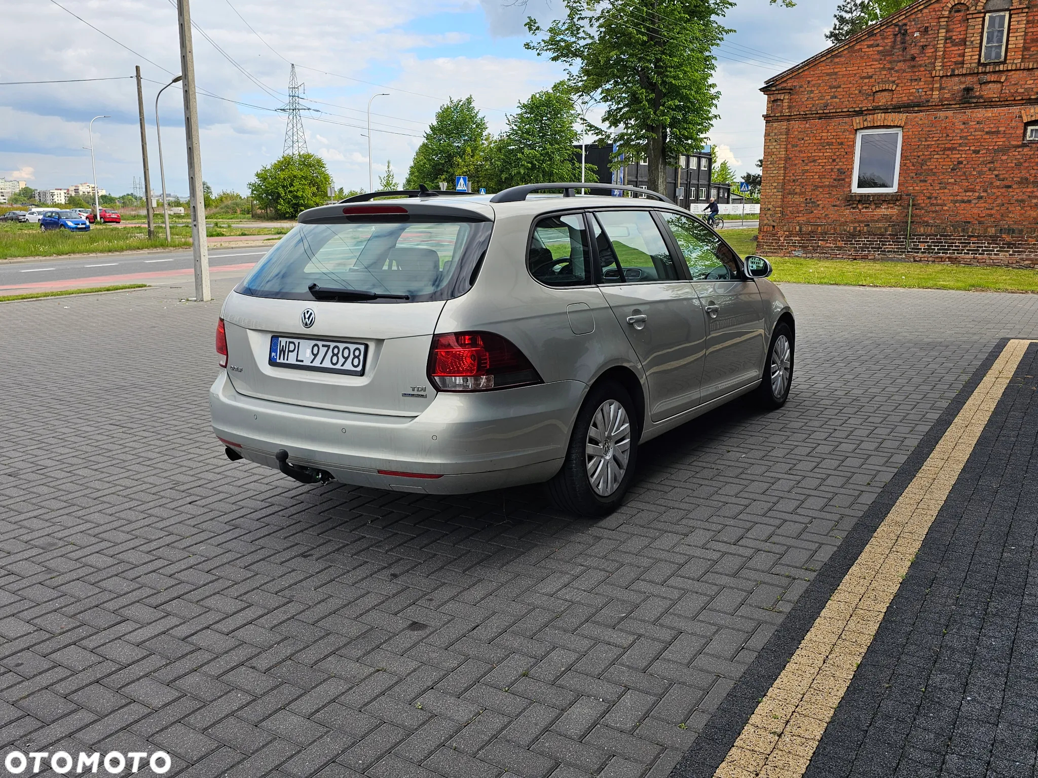 Volkswagen Golf VI 1.6 TDI Comfortline - 14