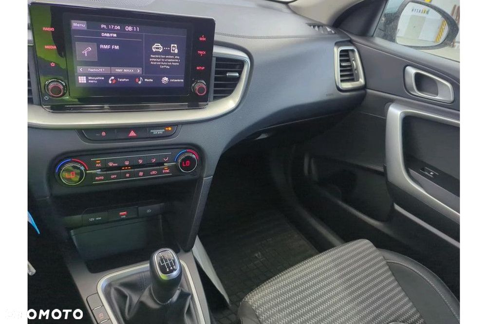 Kia Ceed 1.5 T-GDI M - 6