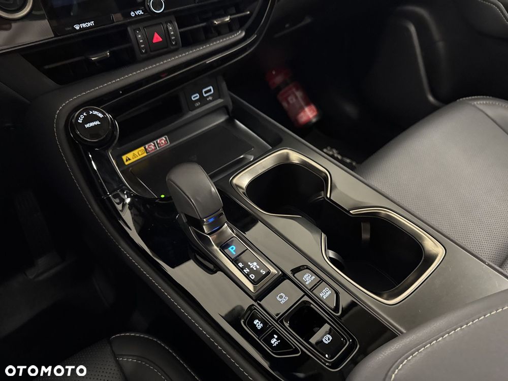 Lexus NX - 22