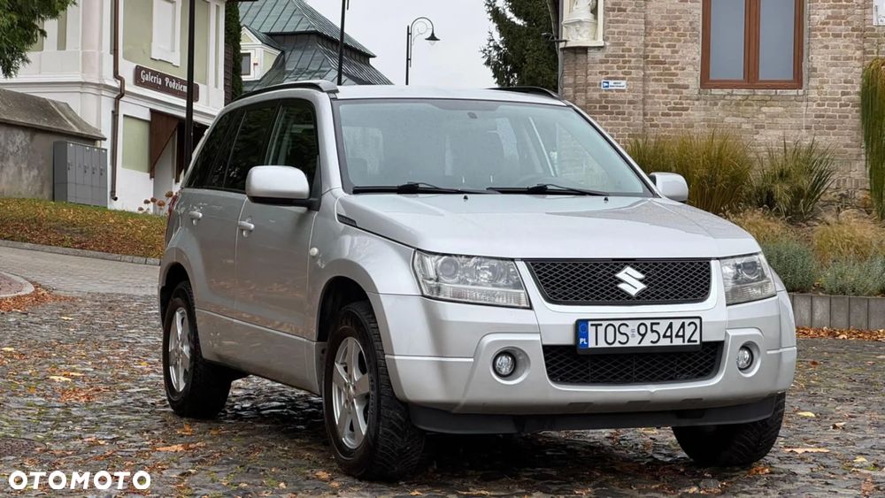Suzuki Grand Vitara - 36