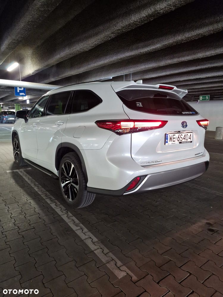 Toyota Highlander 2.5 Hybrid Executive - 24