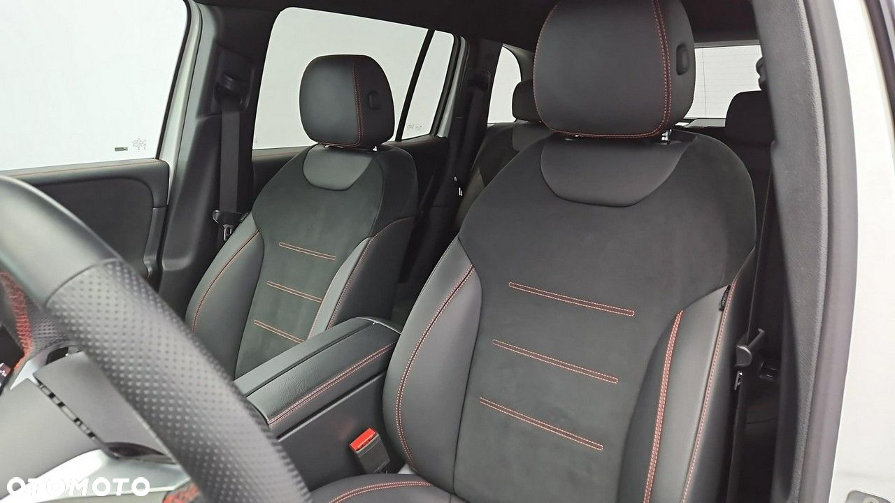 Mercedes-Benz GLB 200 d AMG Line 8G-DCT - 11