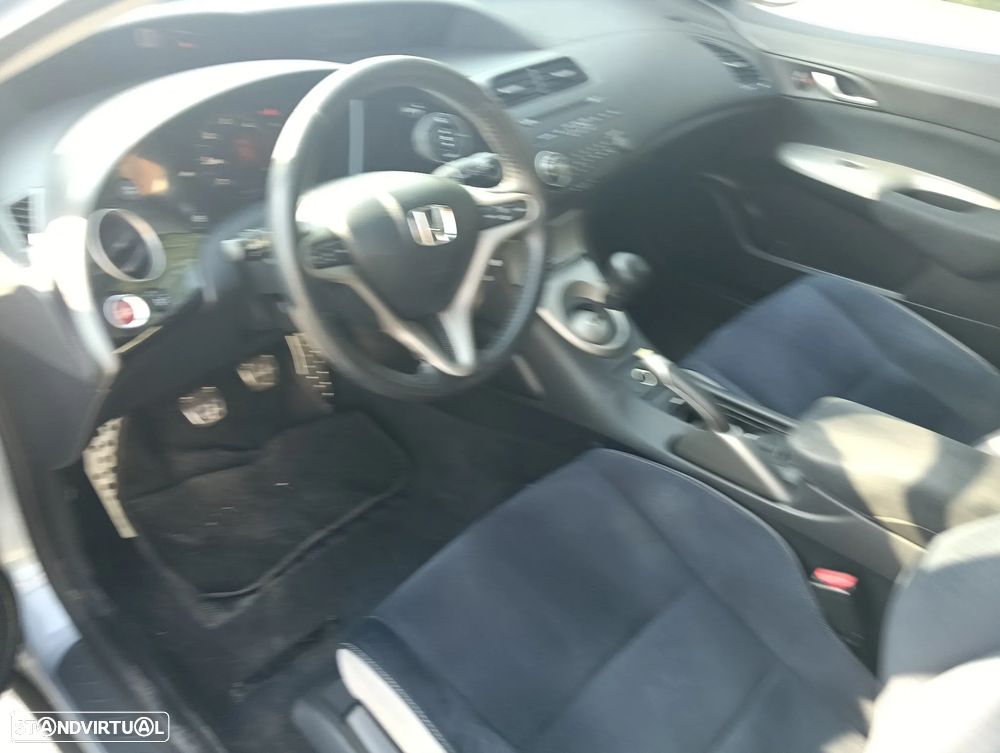 Honda Civic 2.2i-CTDi DPF Sport - 13