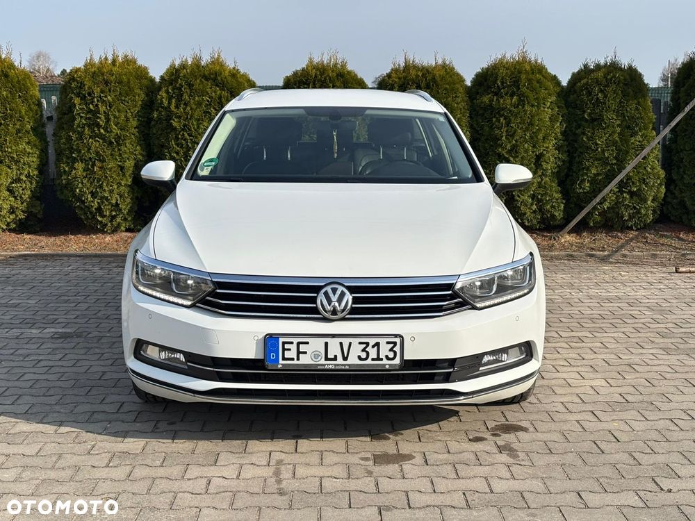 Volkswagen Passat 2.0 TDI SCR DSG Elegance - 5