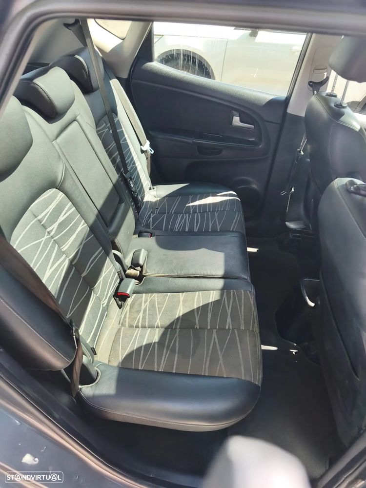 Kia Venga 1.4 CRDi TX ISG - 21