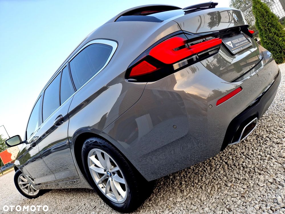 BMW Seria 5 520d Touring - 37