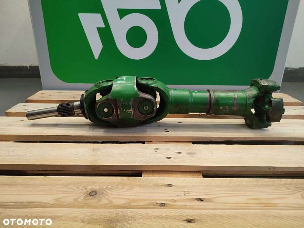 Wał napędowy Półoś RE574236 RE308018 John Deere 8420 - 2