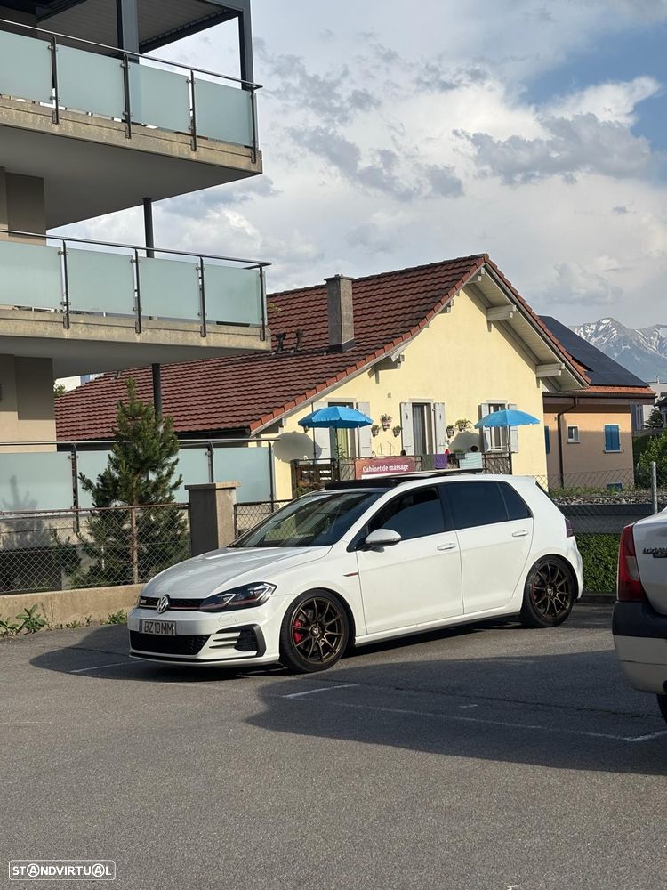 VW Golf GTI 2.0 TSI OPF DSG Performance - 4