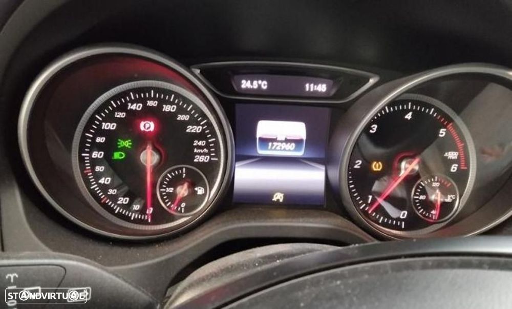 Mercedes-Benz CLA 180 - 3