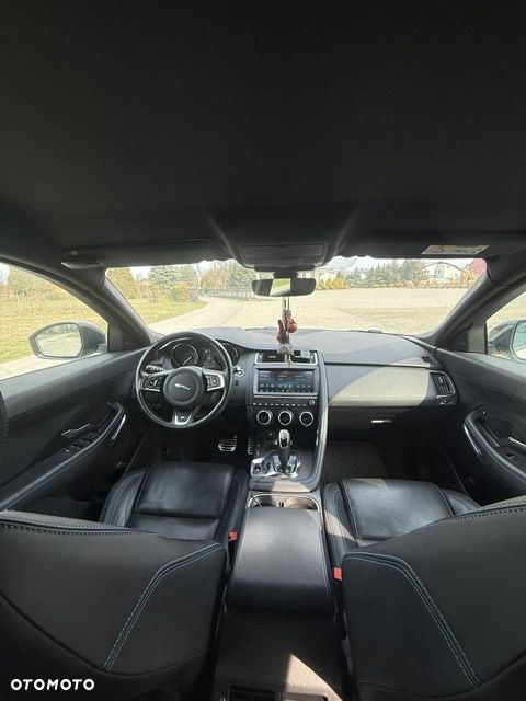 Jaguar E-Pace 2.0 i4P AWD R-Dynamic - 5