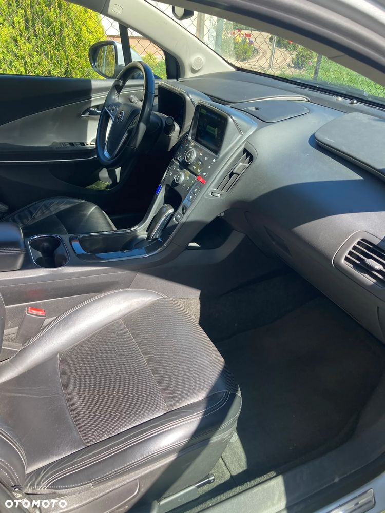 Opel Ampera - 9