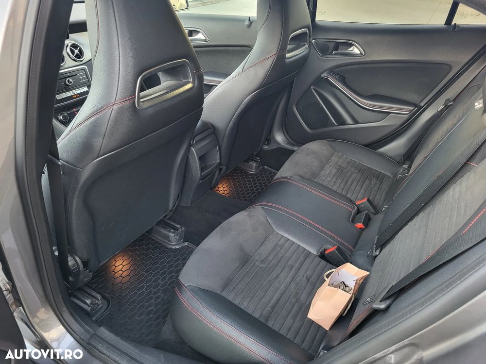 Mercedes-Benz GLA - 7