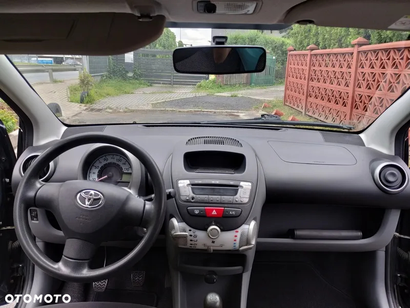 Toyota Aygo - 8