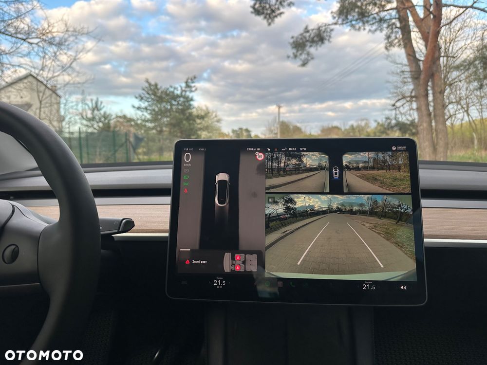 Tesla Model Y 79kWh Long Range RWD - 17
