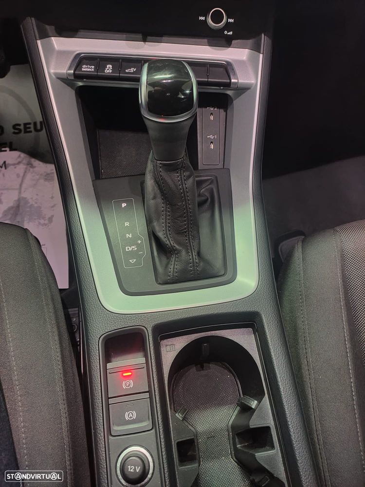 Audi Q3 45 TFSIe S tronic - 11