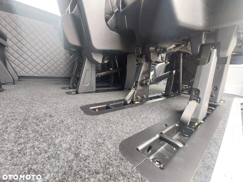 Mercedes-Benz SPRINTER MAX - 20