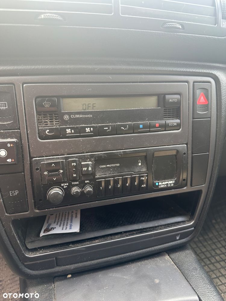 Volkswagen Passat 1.6 - 20