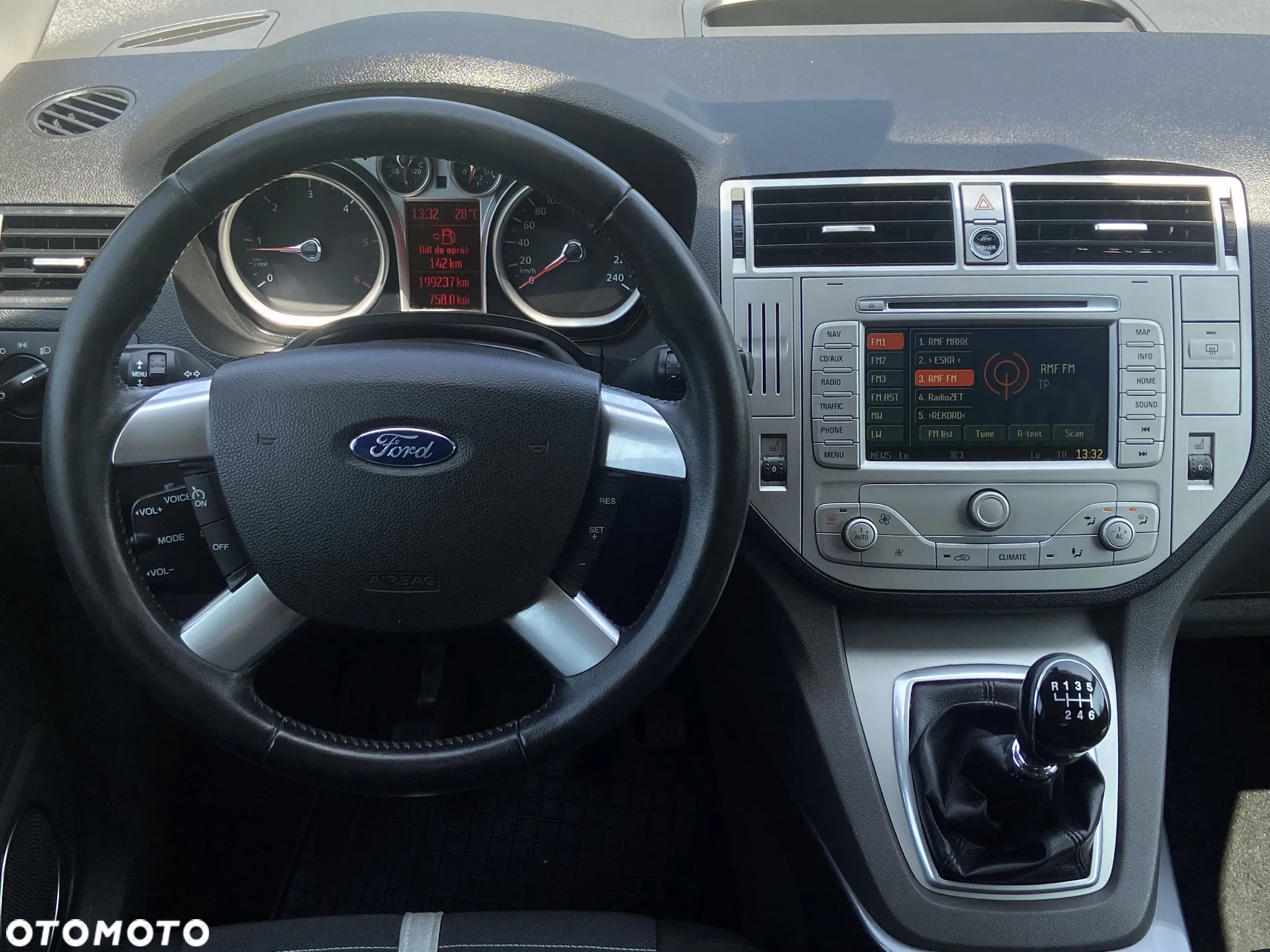 Ford Kuga 2.0 TDCi 4x4 Individual - 6