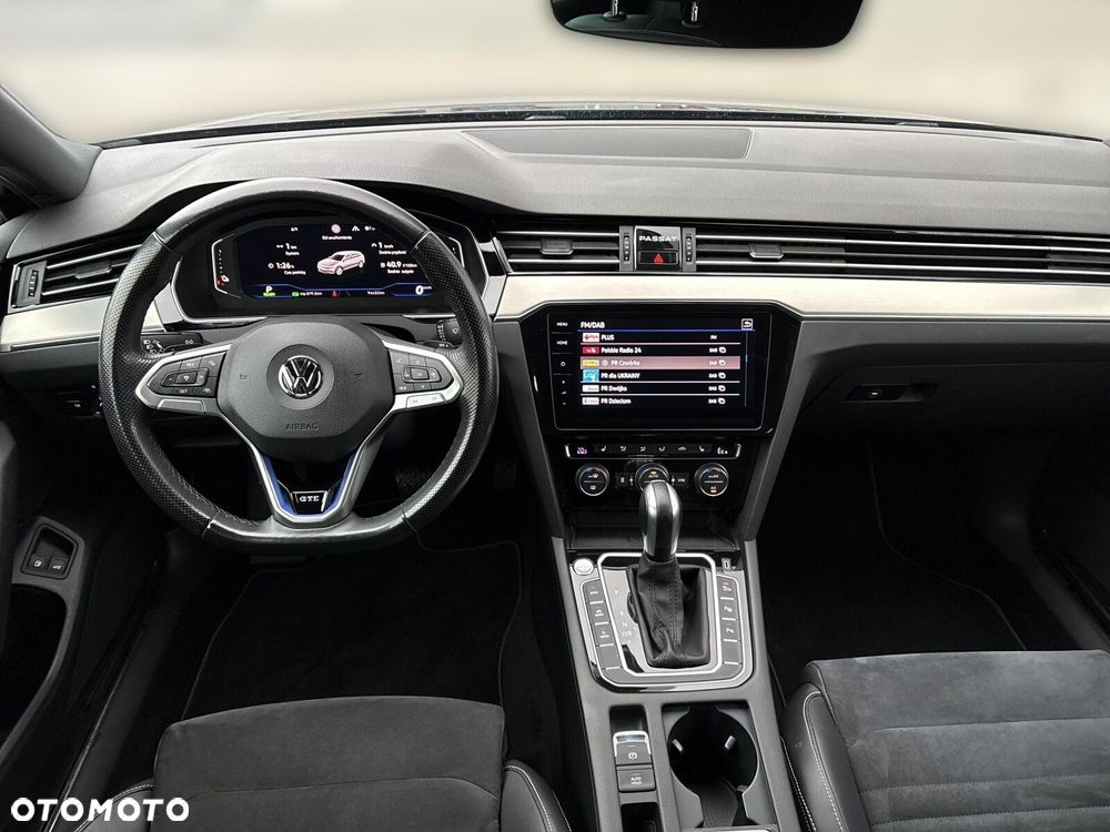 Volkswagen Passat - 14