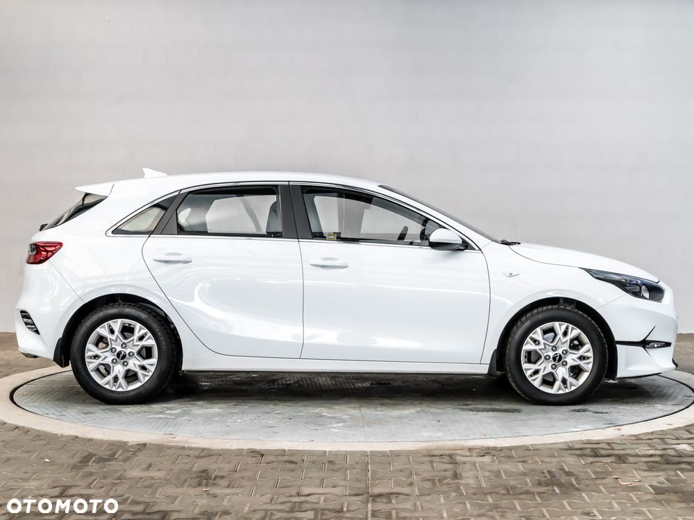 Kia Ceed 1.5 T-GDI M - 6