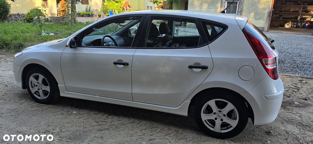 Hyundai i30 1.4 Edition 20 - 27